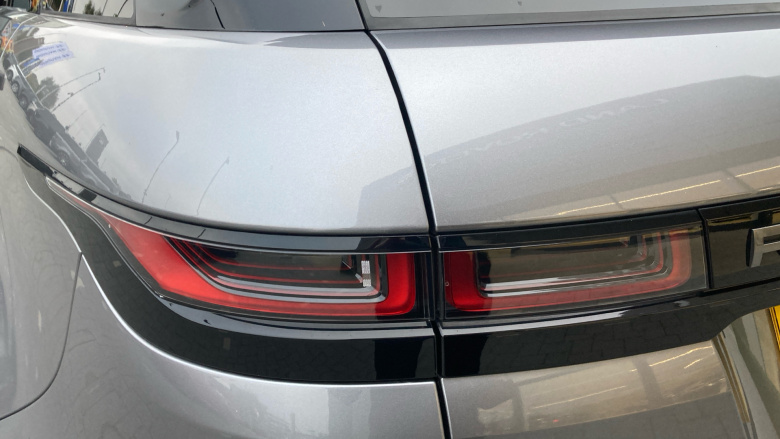 Land Rover Range Rover Evoque 2.0 D200 R-Dynamic SE 5dr Auto Diesel Hatchback